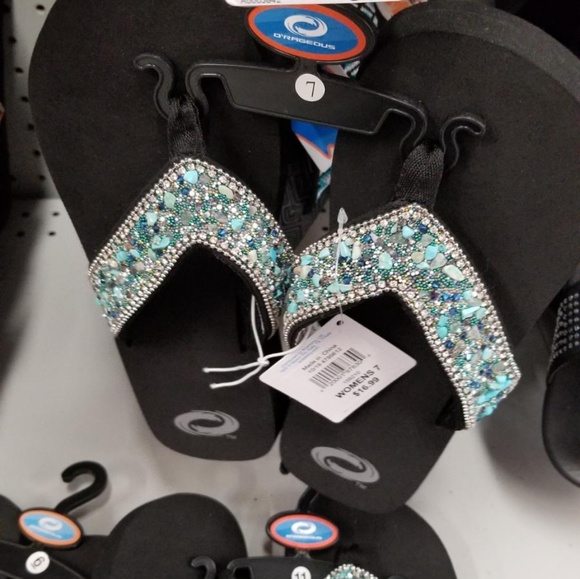 Meet your Posher, Christina - Picture 1 of 1